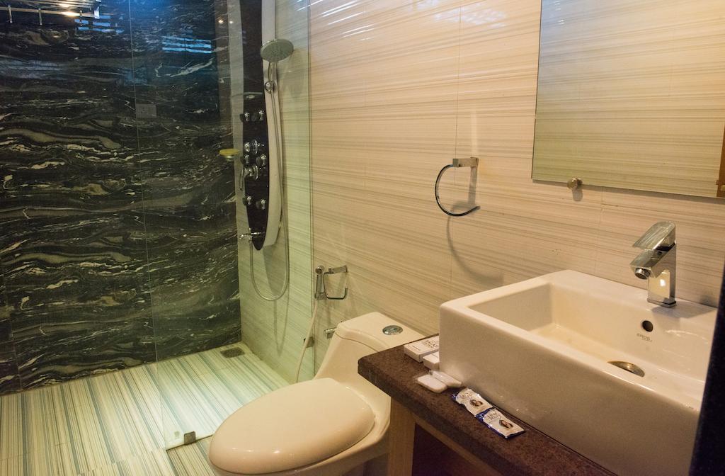 Hotel Balaji Central Ratlām Habitación foto